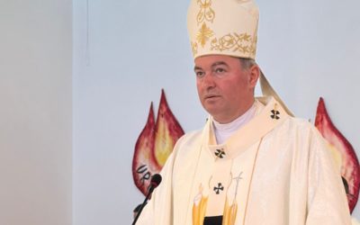Erzbischof Arjan Dodaj: vom Kommunismus zum Priestertum